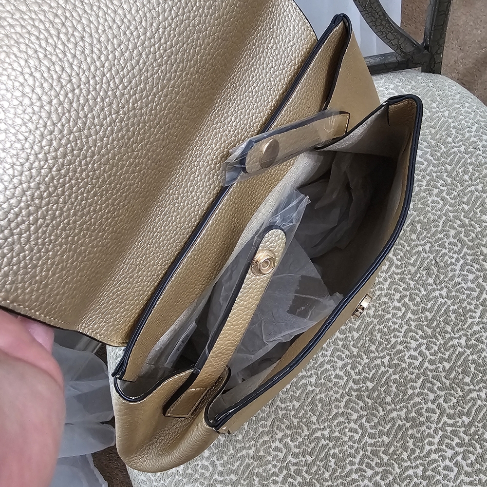 "Karma" Gold Backpack - Picture 4 of 4